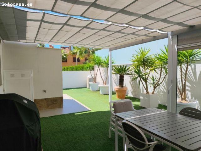 VILLA MODERNA INDEPENDIENTE CON PISCINA PRIVADA, SISTEMA DE ENERGÍA SOLAR Y