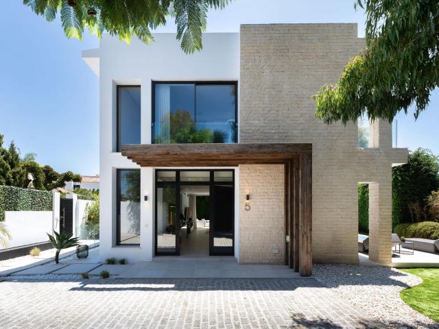 VILLA MODERNA