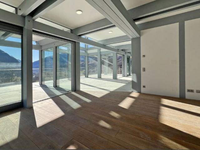 VILLA MODERNA 6.5 CON VISTA PANORAMICA A PONTO VALENTINO