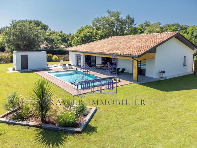 Villa moderne avec dépendance, piscine et garage à Pontenx l