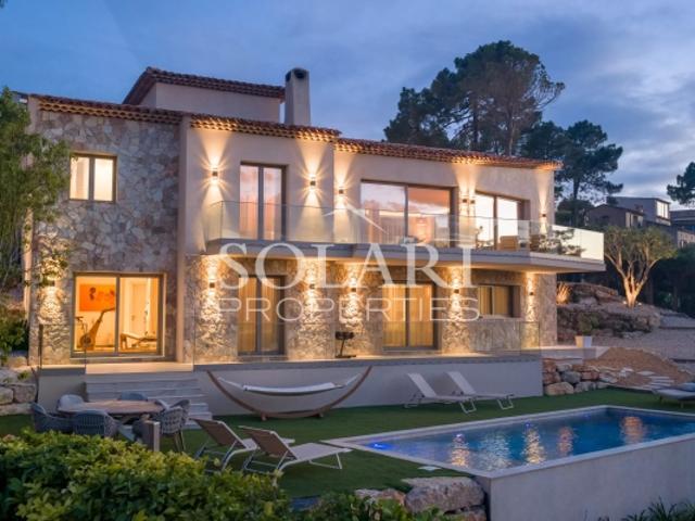 Villa moderne avec piscine à La Napoule
