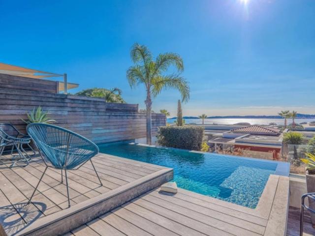 VILLA MODERNE AVEC VUE MER PROCHE PLAGE & CENTRE VILLE