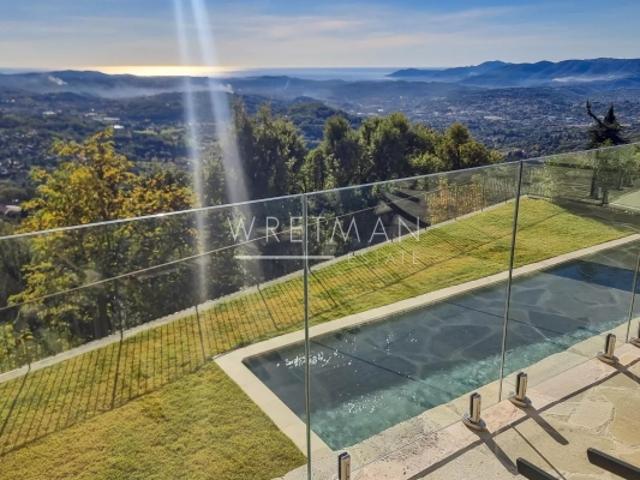 Villa moderne avec vue panoramique et piscine – Grasse