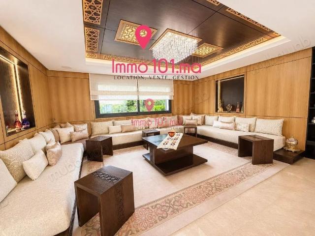 Villa moderne à vendre à Souissi