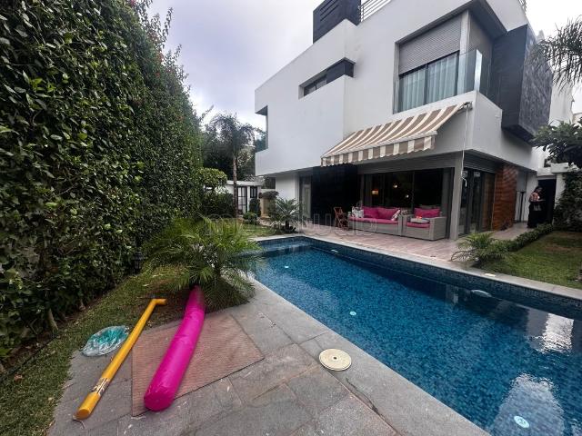Villa moderne à vendre