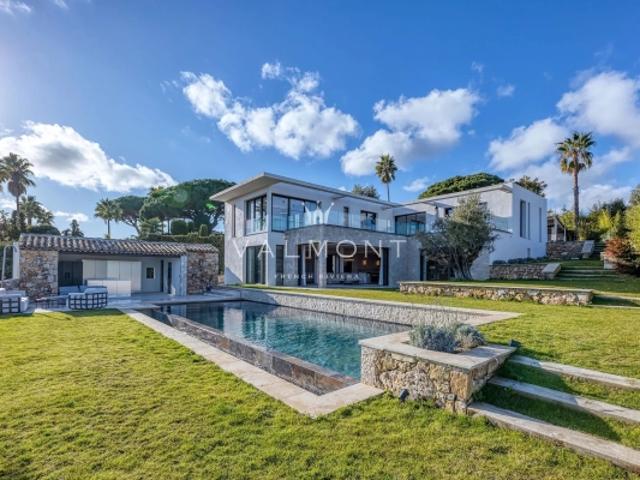 VILLA MODERNE DE 5 CHAMBRES À CANNES