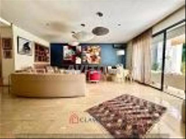 Villa moderne et bien ensoleillée à vendre