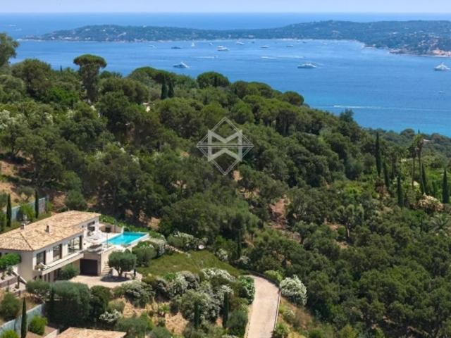 Villa moderne, vue mer panoramique Domaine fermé
