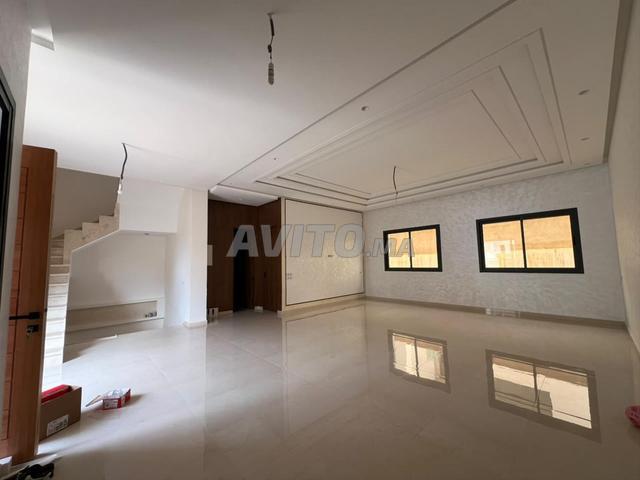 Villa Moderne 328m² avec Piscine – Vente Directe