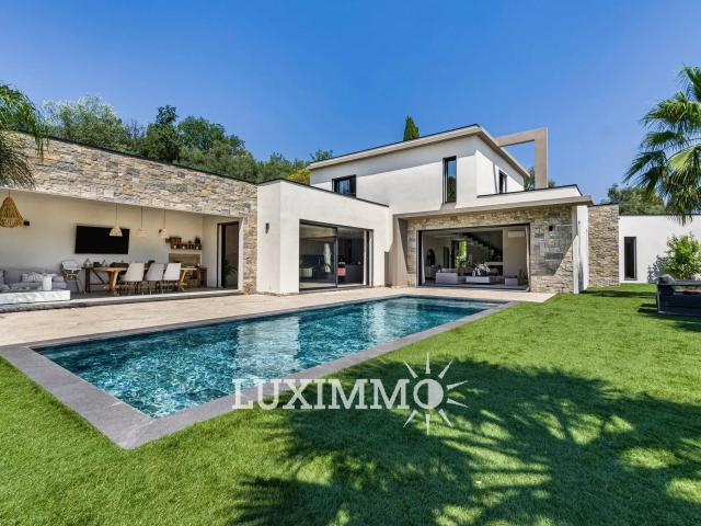 Villa Moderne 5Ch Domaine Fermé 252m² Valbonne