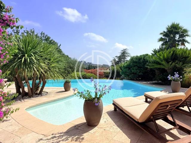 VILLA MOUGINS Secteur Prestigieux