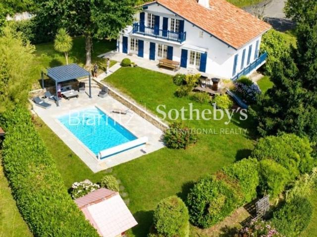 Villa néo Basque à 5 mn du golf d'Arcangues