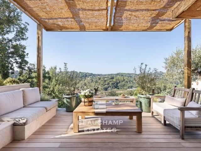 Villa néo provençal de 3 chambres à Valbonne