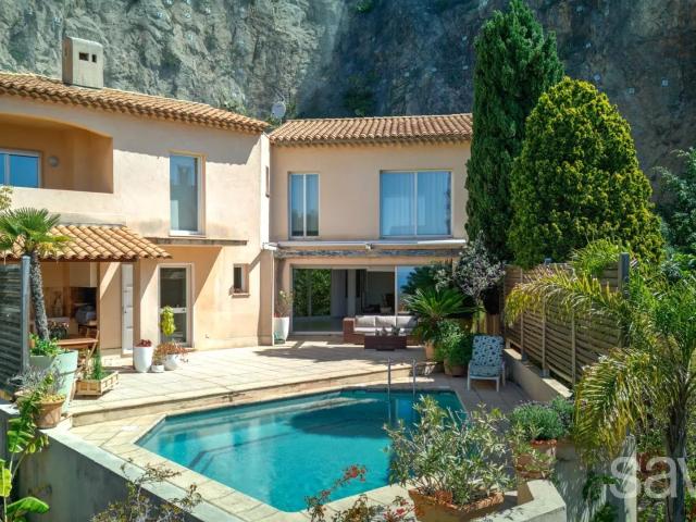 Villa néo provençale au Cap de Nice