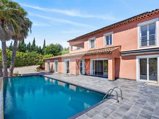 Villa Néo Provençale d Exception aux Hautes Collettes 250m² Cagnes sur Mer