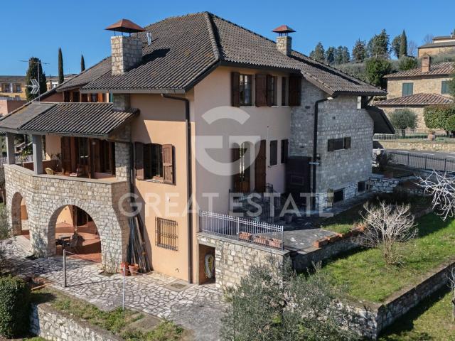 Villa Neroni 389m² Sinalunga