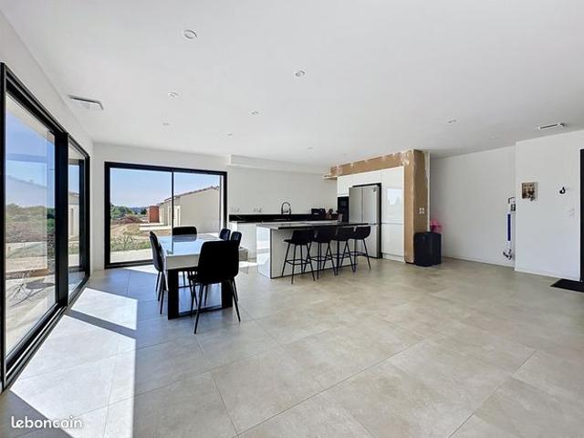 Villa neuve 2025 | 110 m² | Exposition plein sud