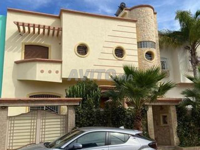 Villa neuve 300m² à vendre à Hay Nassim Isliane
