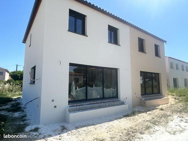 Villa neuve 3 chambres avec garage