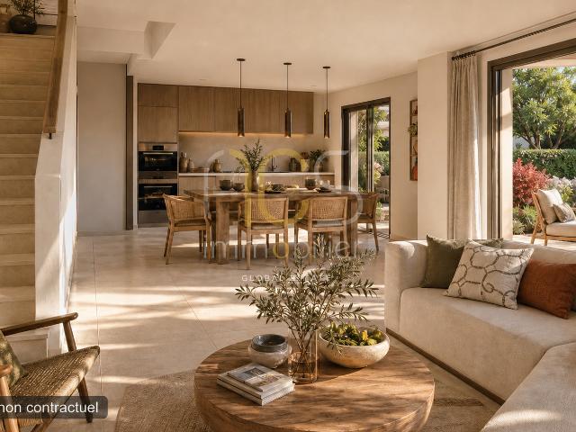 Villa neuve T3 de 85 m2 jardin privatif à Saint Raphaël plage 1min à pieds