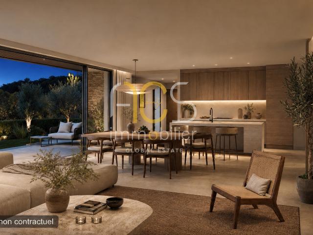 Villa neuve T4 de 144 m2 jardin privatif à Saint Raphaël plage 1min à pieds