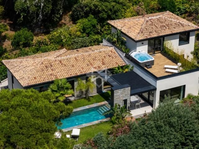 Villa neuve à pied de la plage de la Nartelle Sainte Maxime