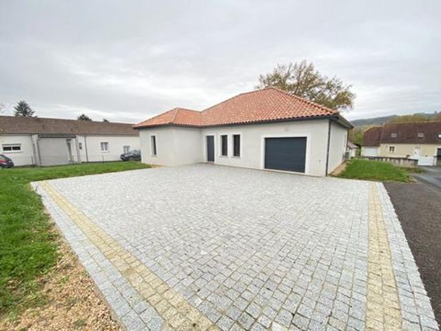 Villa neuve d'exception basse consommation au cur d'un quartier résidentiel avec jardin