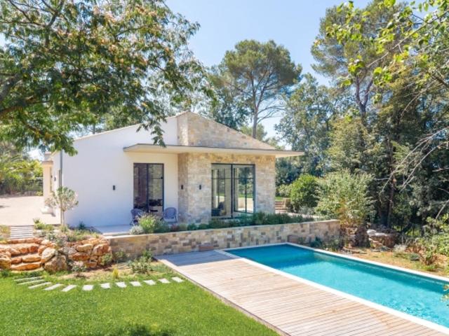 Villa neuve ROQUEFORT LES PINS