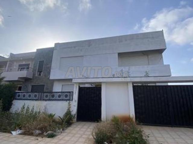 Villa neuve Semi finie à Vendre à Plage Eden