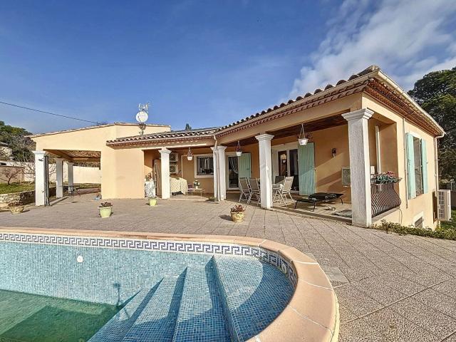 Villa Nimes 170 m2