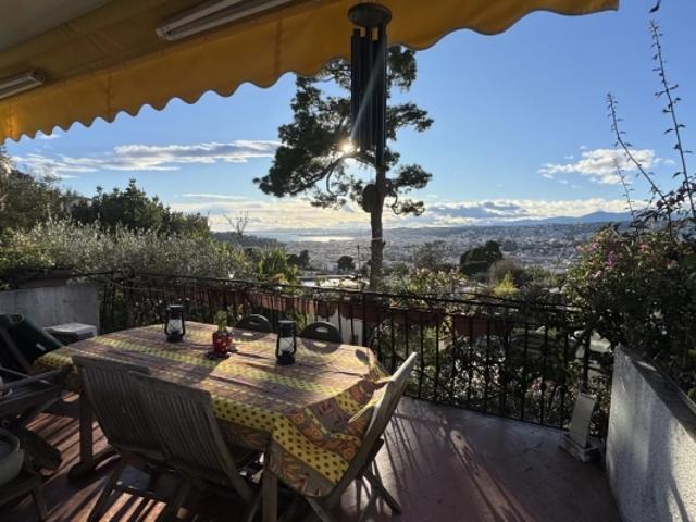 Villa Nice Mont Boron fort potentiel vue panoramique sur la mer