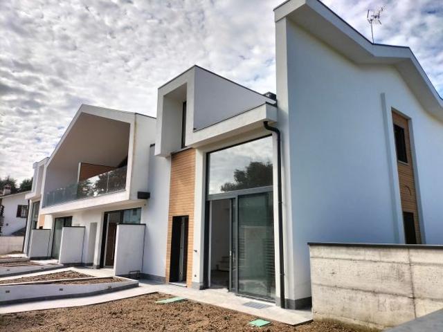 VILLA NUOVA COSTRUZIONE ARCHITETTURA MODERNA DI PREGIO