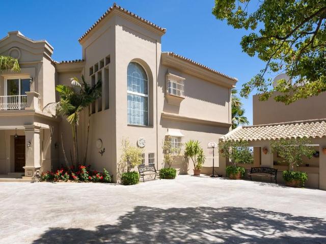 Villa, Nueva Andalucía 1133m² Nueva Andalucia