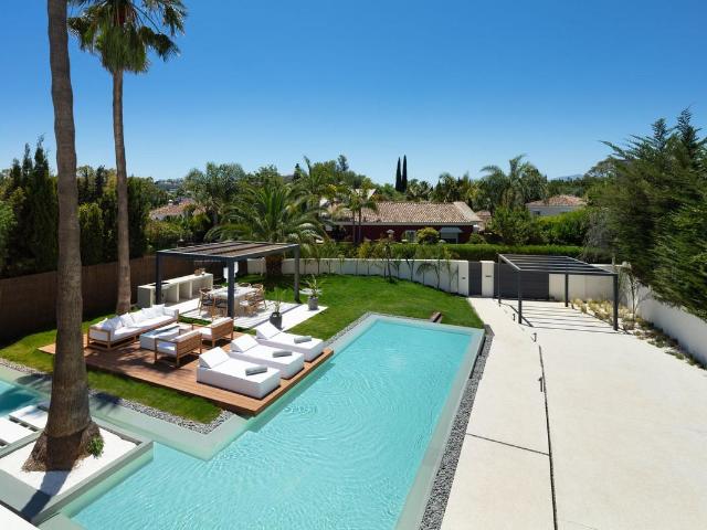 Villa, Nueva Andalucía 435m² Nueva Andalucia
