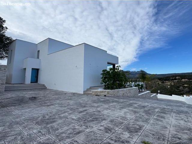 VILLA NUEVA CALPE LISTA PARA ENTRAR