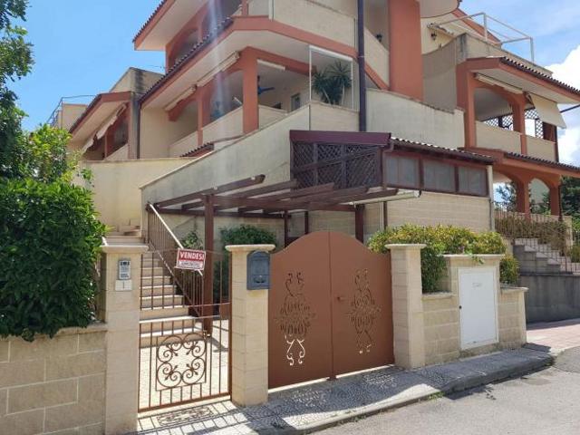 Villa o villino Ginosa. Rif.: Cod. rif 3327542VRG