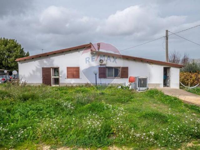 Villa o villino in vendita a Caltagirone