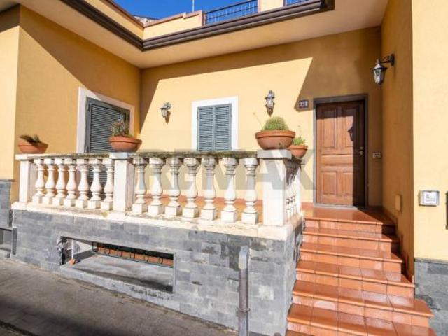 Villa o villino in vendita a Piedimonte Etneo