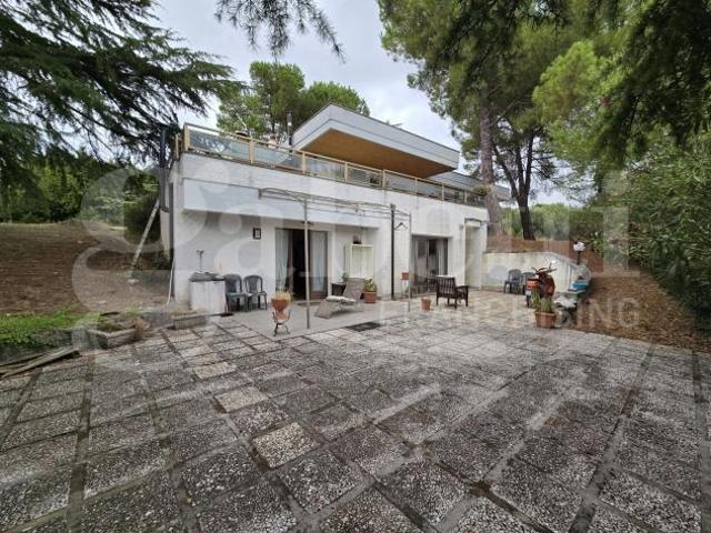 Villa o villino Tortoreto. Rif.: Cod. rif 3323266VRG