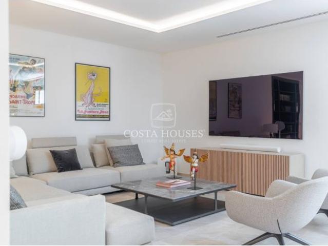 VILLA OLIVIA EXCLUSIVIDAD Y NATURALEZA EN LA COSTA BLANCA, JAVEA