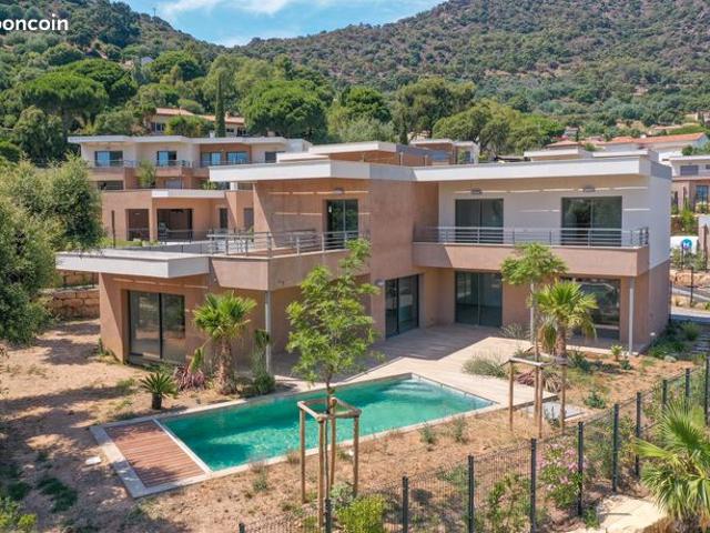 Villa OPALE – Résidence L'Écrin – Le Lavandou La Fossette – 144 m²