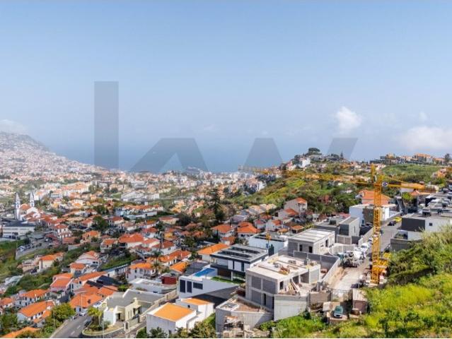 Villa Oriens | Moradia T3 contemporânea em construção em Santo António, Funchal