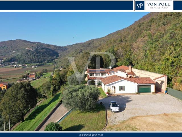 Villa Panoramica Esclusiva con 40 acri di terreno collinare 380m² San Germano dei Berici