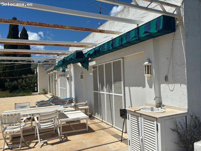 Villa para reformar de estilo tradicional en la Milla de Oro