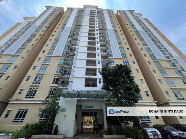 Villa Park Condominium
