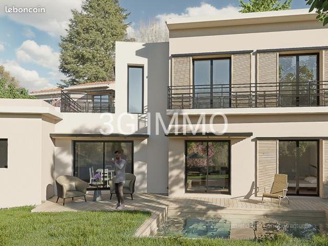 Villa passive bioclimatique | Quartier prisé d'Aix en Provence | Piscine naturelle | Garage | Domaine fermé