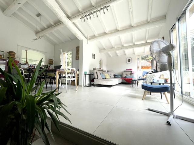 Villa Pelissanne 5 pièce s 156 m2