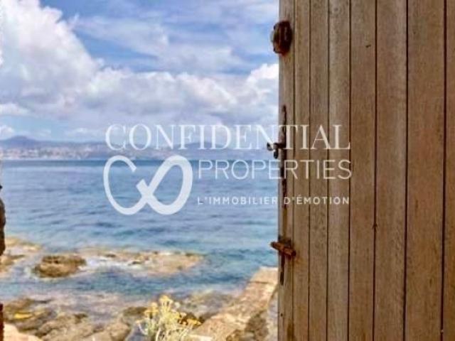 Villa Pieds dans l'eau dans, Les Parcs 83990 SAINT TROPEZ