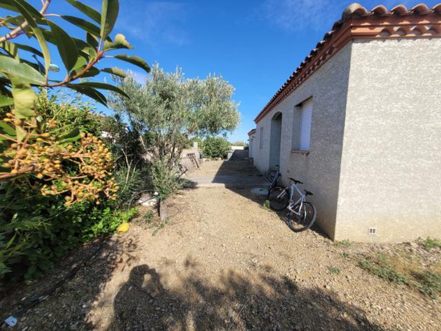 Villa plain pied avec grand garage