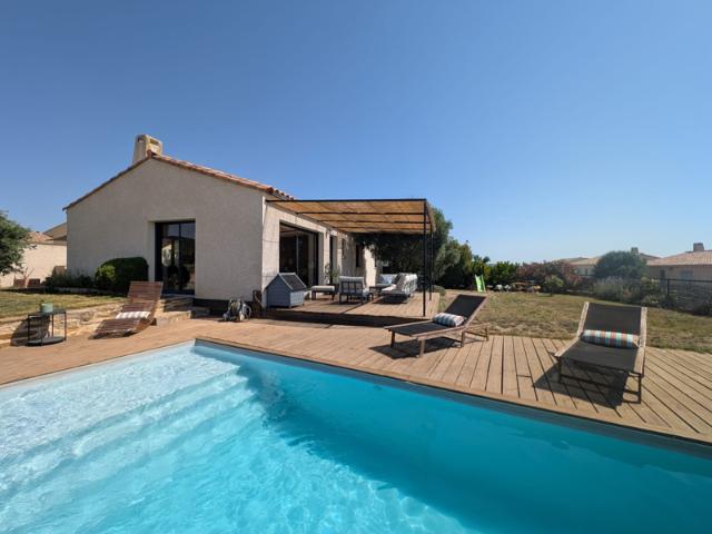 Villa plain pied avec piscine, vue nature, 3 chambres et gar